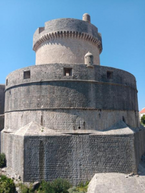 Radhika, Dubrovnik